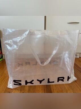 SKYLRK Large tote bag